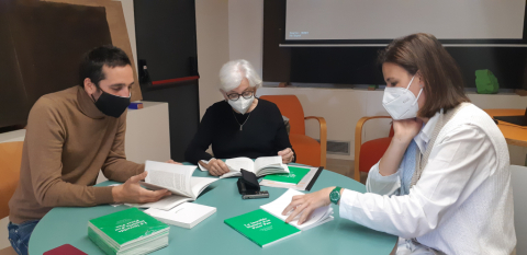Presentació del llibre de teatre infantil "Com una rialla".