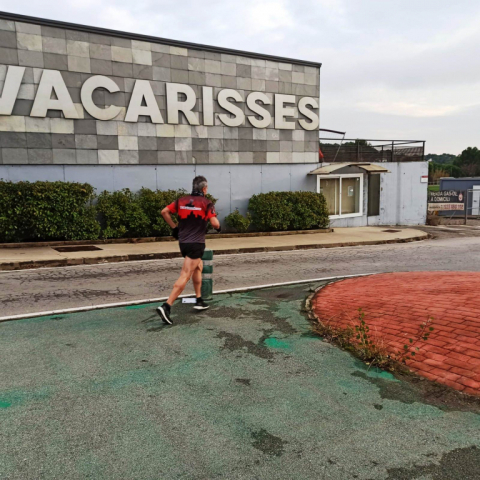 16 hores solidàries de VacarissesCorre.