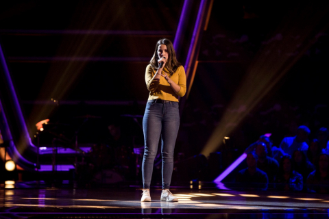 Maria Expósito, cantant a La Voz Kids.