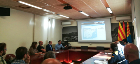 Reunió a la Sala de Plens de l'Ajuntament.