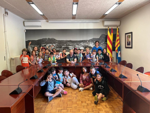 L’escola Font de l’Orpina visita l’Ajuntament