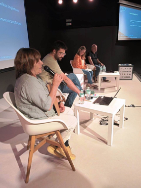 Taula rodona on va participar l'alcalde de Vacarisses.