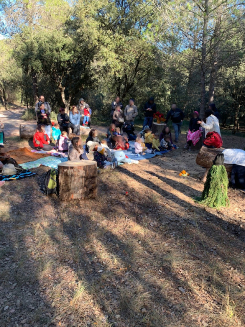 L’AFA de l’Escola Bressol El Cuc rescata els seus Tions de Nadal.