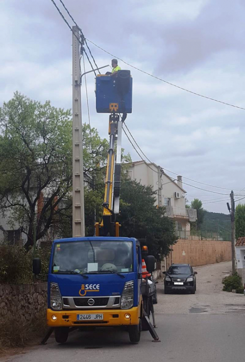 Instal·lació de l'enllumenat LED.