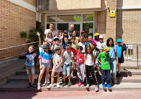 L’escola Font de l’Orpina visita l’Ajuntament.