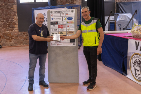 La XXXIII Vacaclàssic Vacarisses va comptar amb la presència de l'alcalde, Antoni Masana Ubach. Font: Moto Clàssic Vacarisses